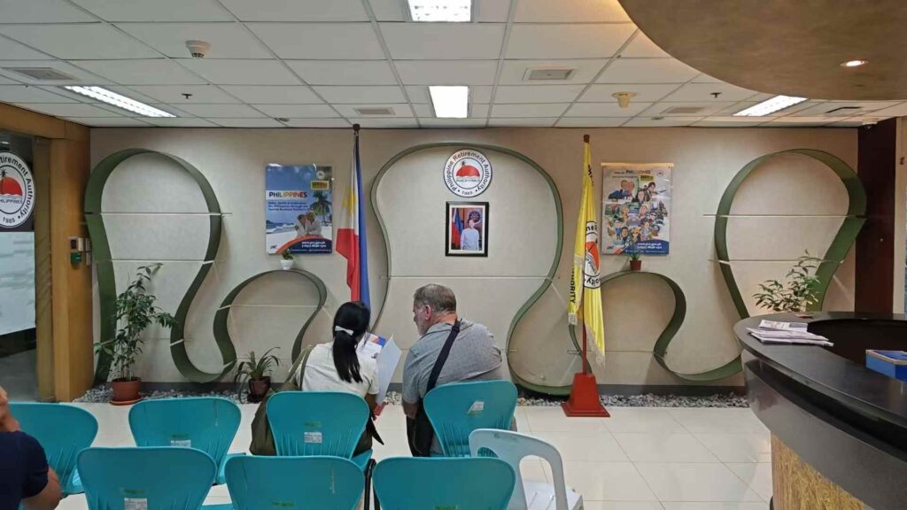Can children of a Philippines marriage visa (13A) holder attend public schools?